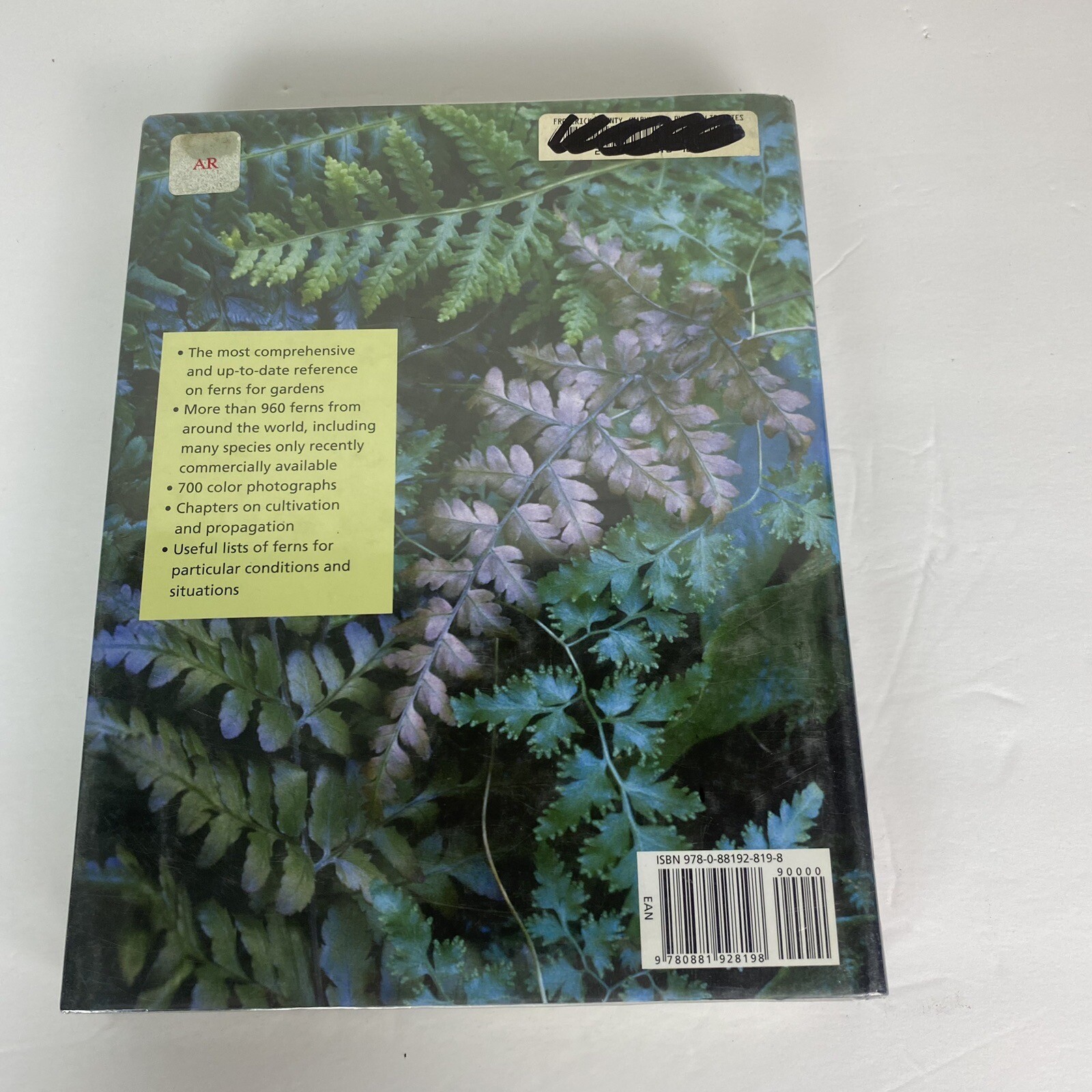 Garden Ferns Unlocked: Sue Olsens Ultimate Visual Guide to 950+ Stunning Ferns