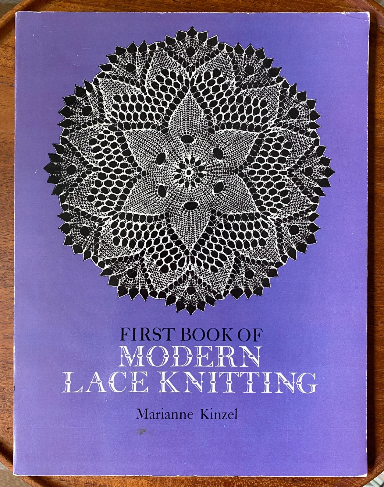 First Book of Modern Lace Knitting by Marianne Kinzel, Dover Paperback (Vintage)