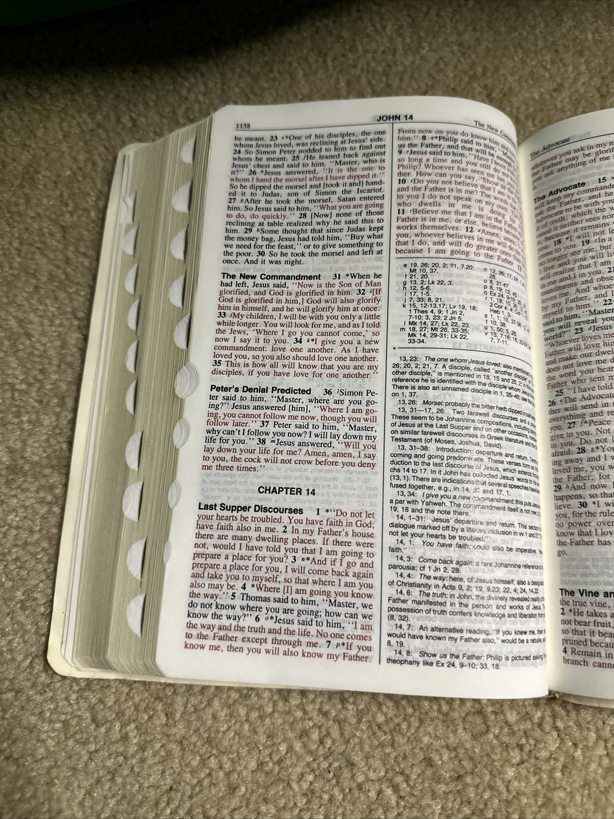 The New American Bible Catholic World Press w/ Tabs 1997 Ivory Faux Leather