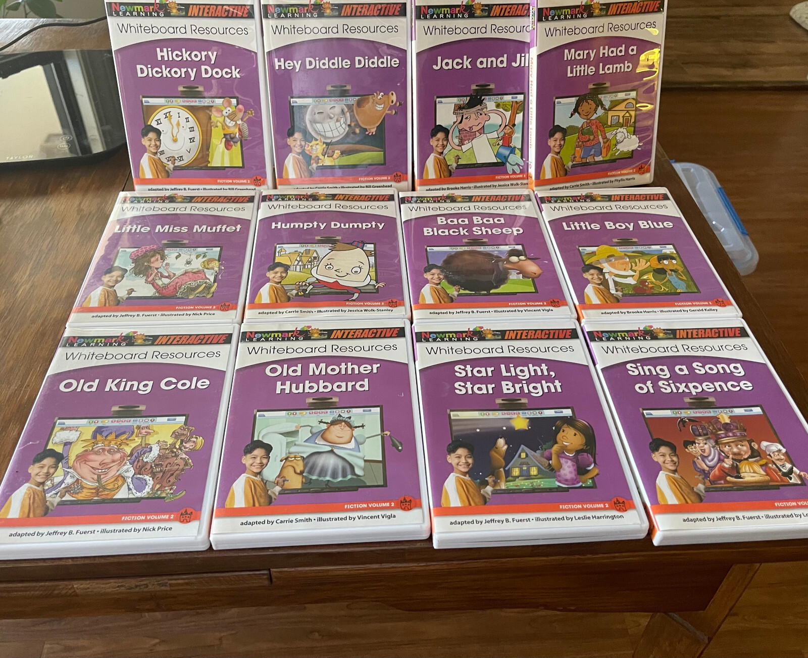 Newmark Learning Interactive Whiteboard Resources Vol. 2- 12 interactive CD-Roms