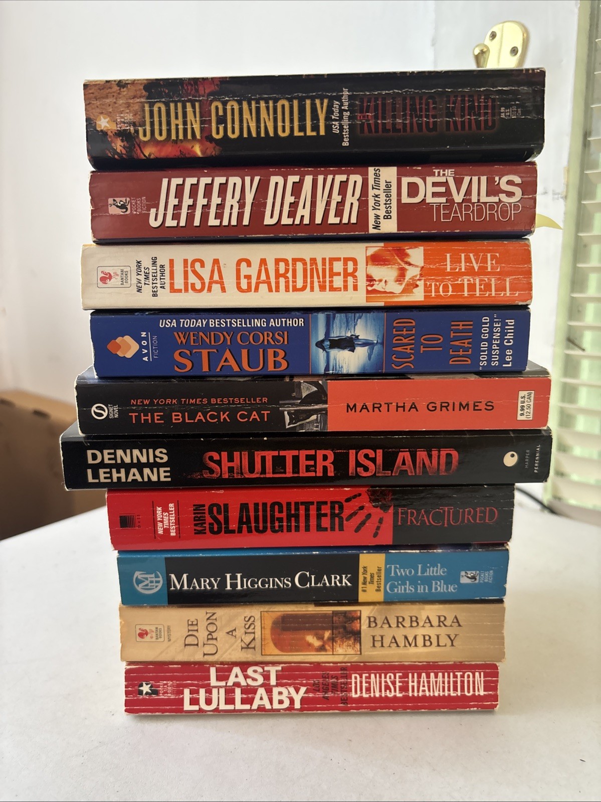 Lot of 10 – Mystery and Thrillers – Mixed Authors – FREE SHIPPING