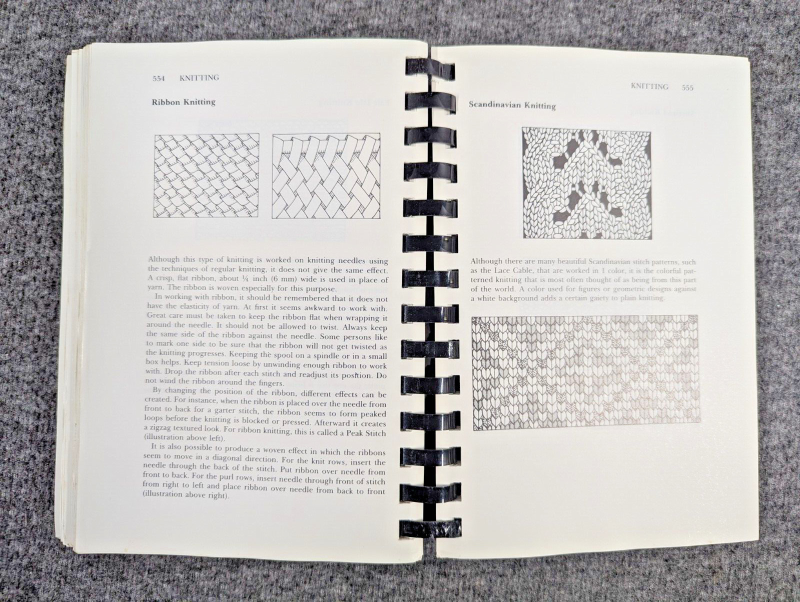 Vintage 1979 – The Complete Encyclopedia of Stitchery By Mildred Graves Ryan