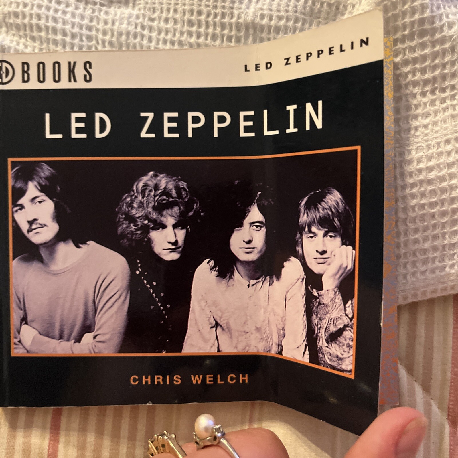 LED ZEPPELIN by Chris Welch (1994) NEW CD size book