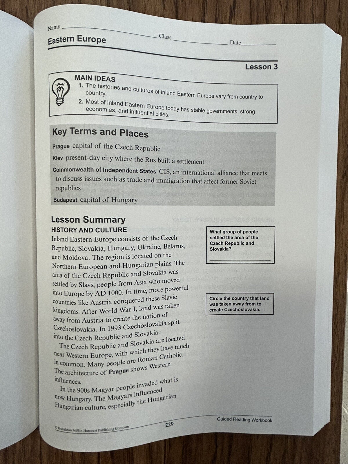 NEW! HMH Social Studies World Geograpy Guided Reading Workbook 9780544668751