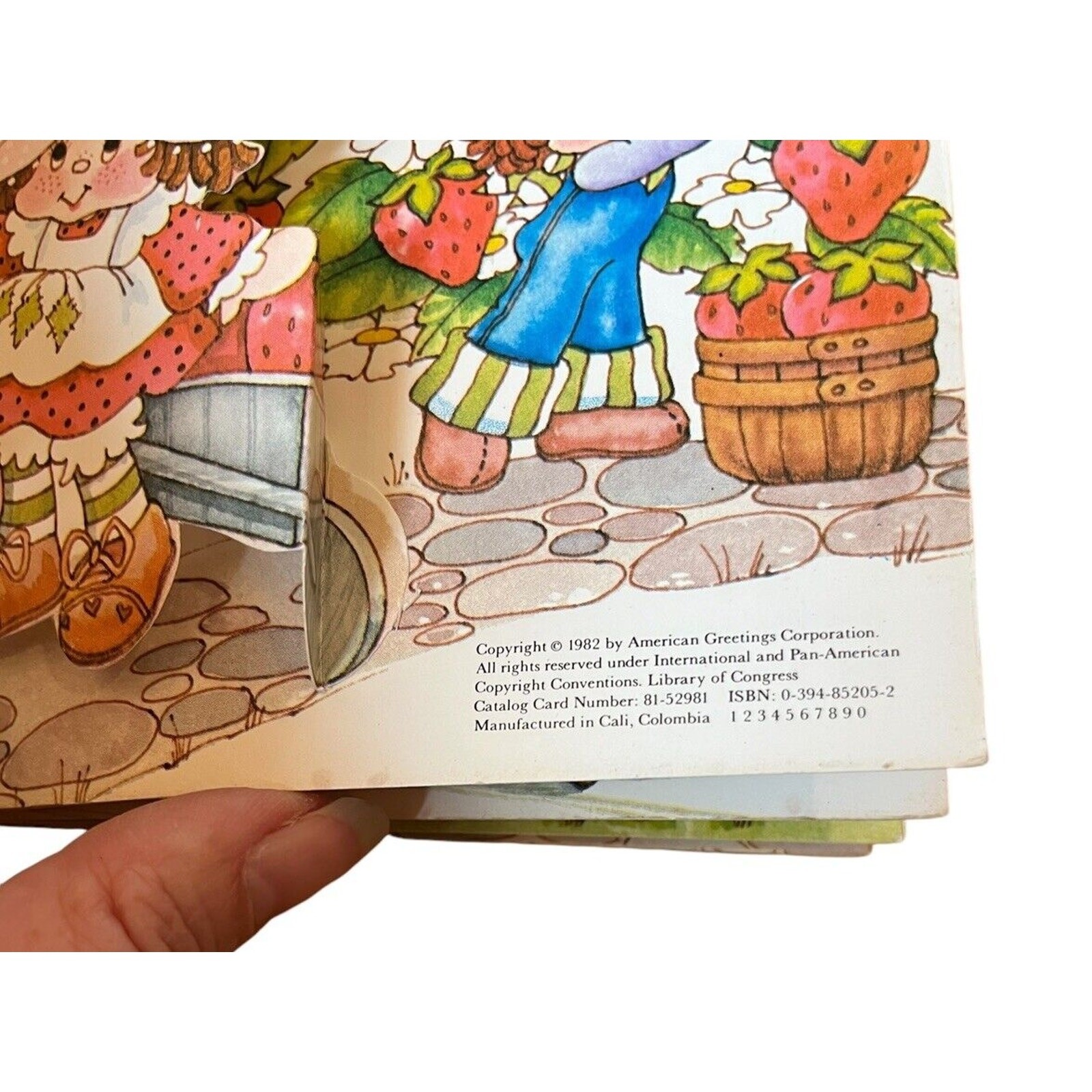 Strawberry Shortcake and the Berry Harvest Little Pops Pop-up Book 1982