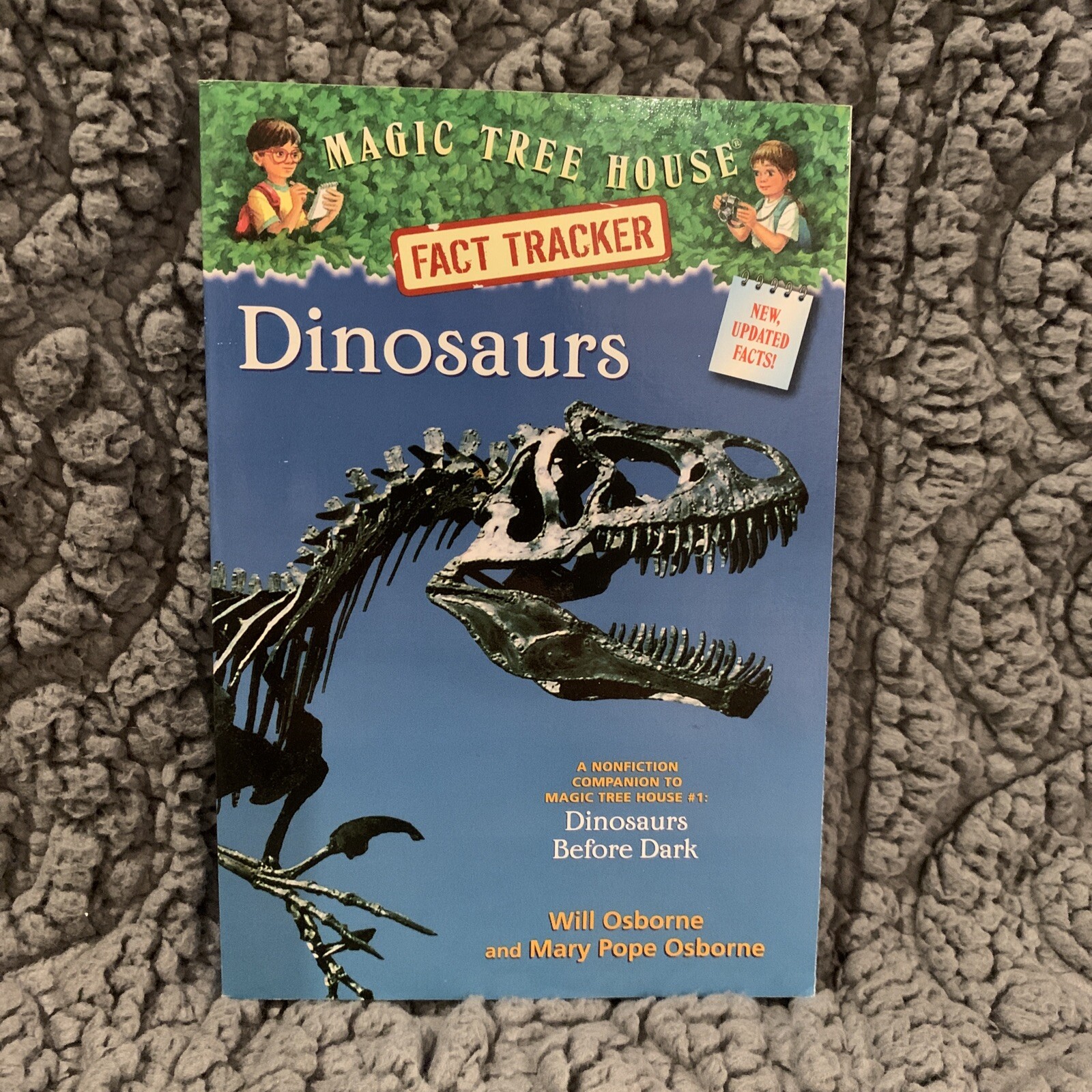 Dinosaurs: A Nonfiction Companion to Magic Tree House #1: Dinosaurs Before Dark