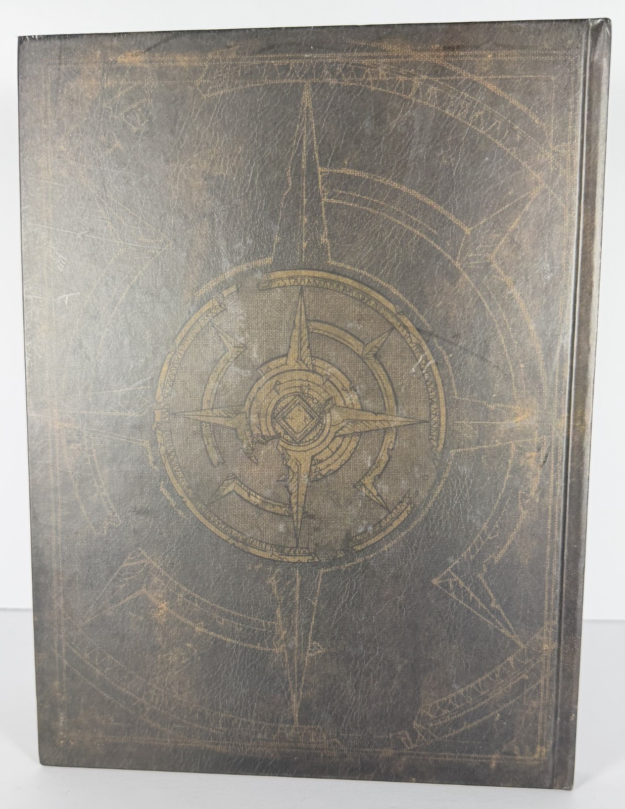World of Warcraft Chronicle Volume 1 Hardcover Book 2016 Blizzard Entertainment