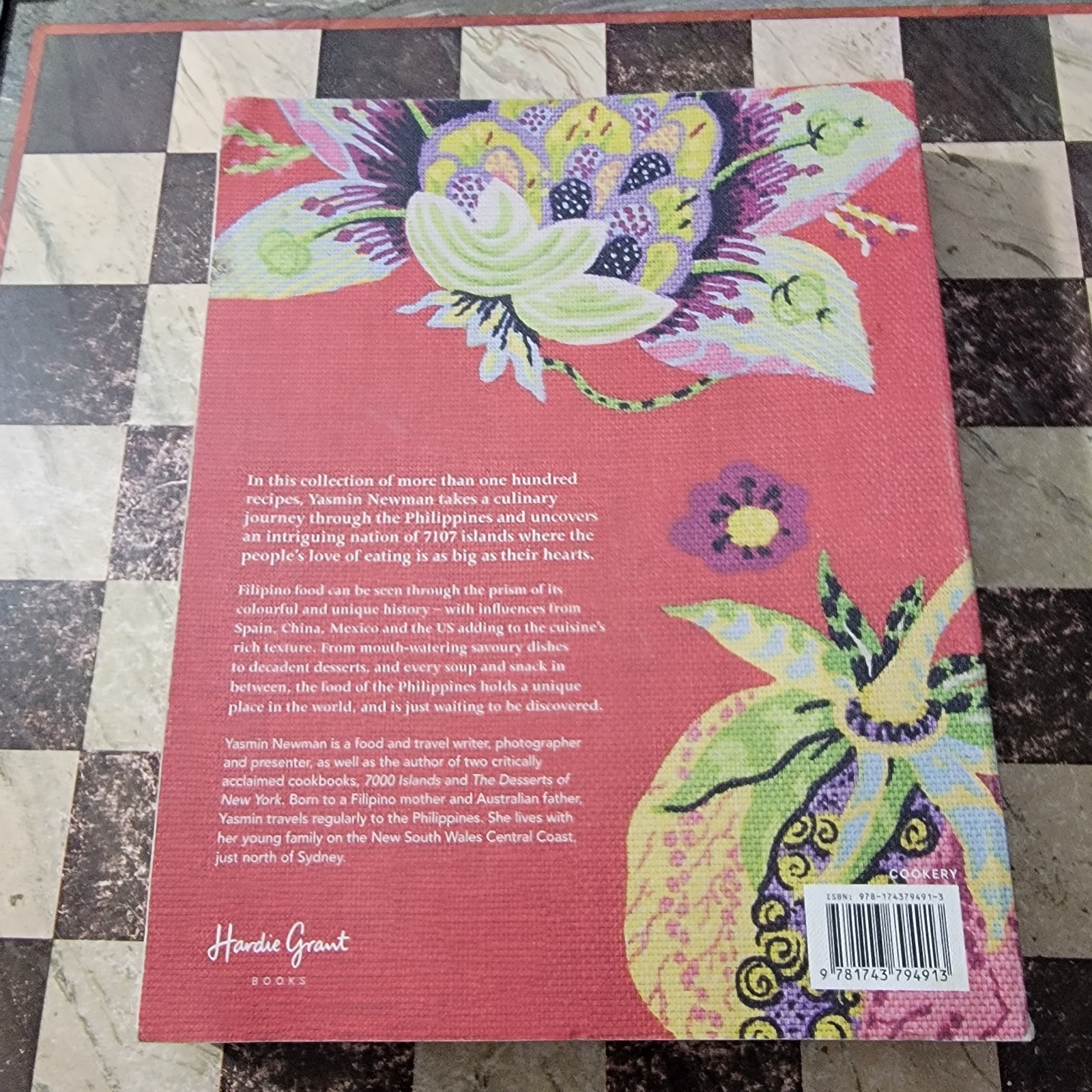 7000 Islands : Cherished Recipes and Stories from the Philippines by Yasmin…