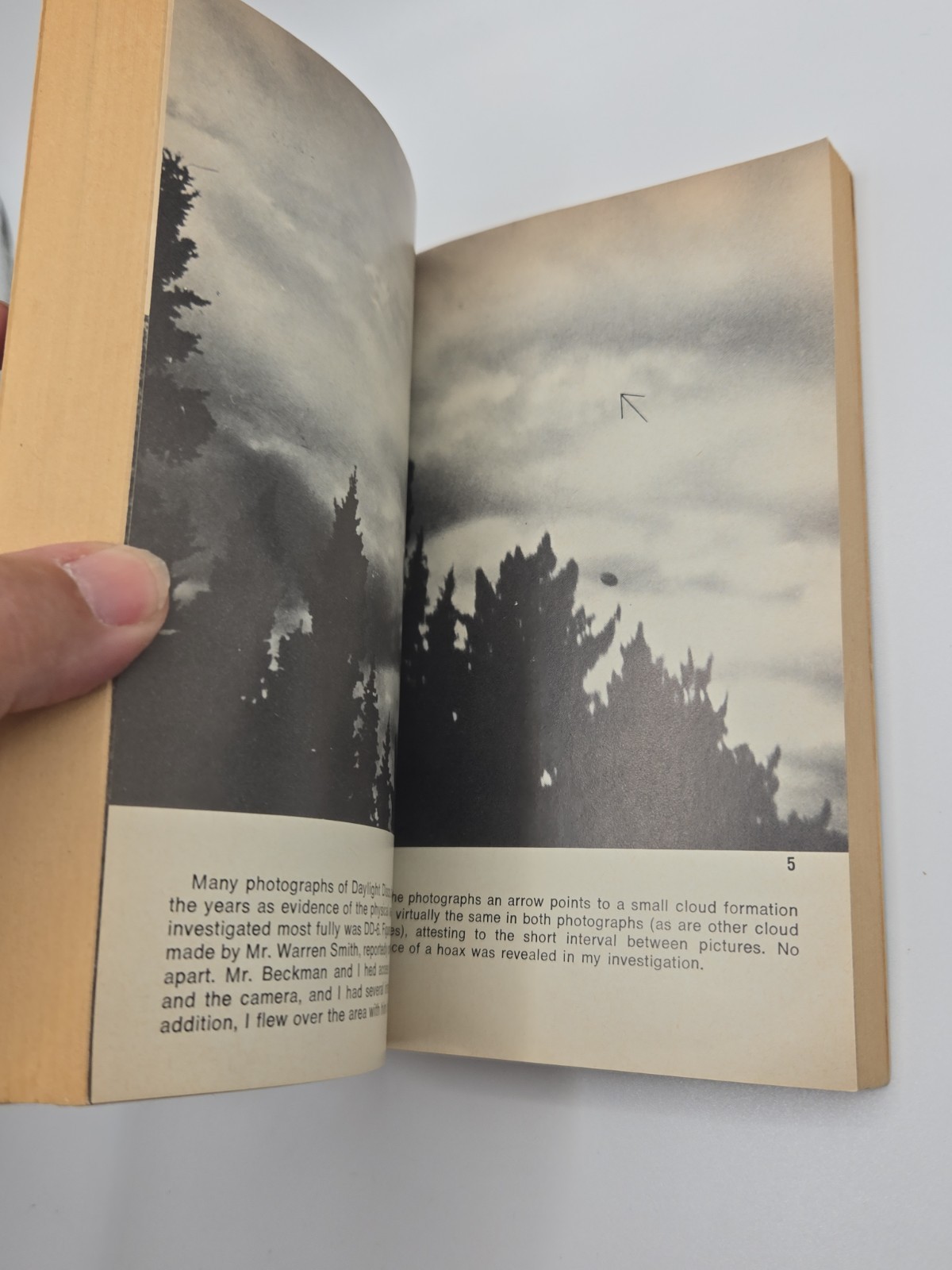The UFO Experience A Scientific Inquiry J. Allen Hynek 1975 Paperback 3rd Print