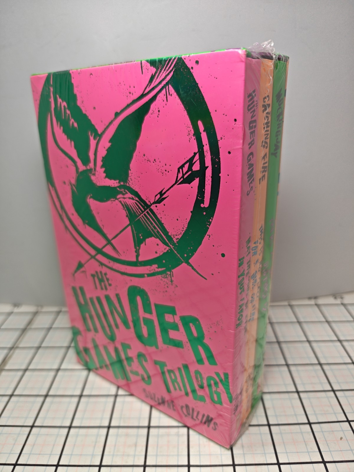 Hunger Games Trilogy: Propaganda Edition – 3 Book Scholastic Box Set NEW SEALED