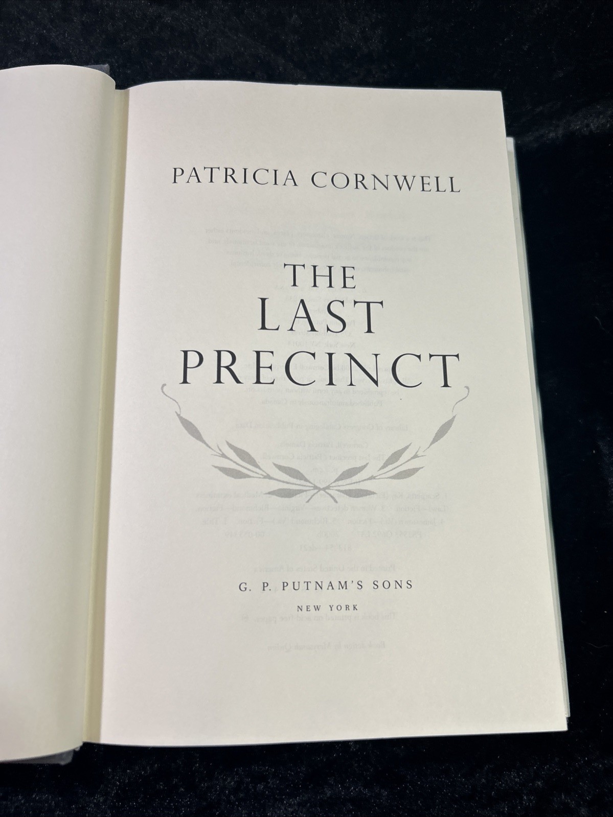 Kay Scarpetta Ser: The Last Precinct – Patricia Cornwell – 2000 h/c d/j 1st ed