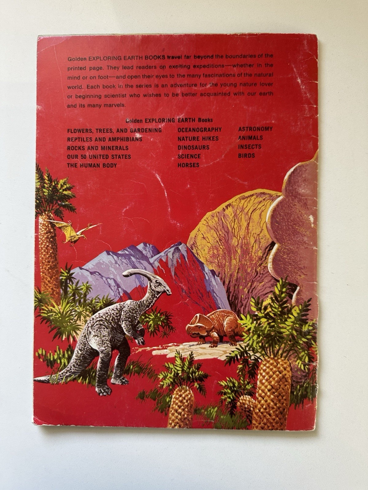 Vintage Golden Press Golden Exploring Earth Book Dinosaurs PB 1973 Illus