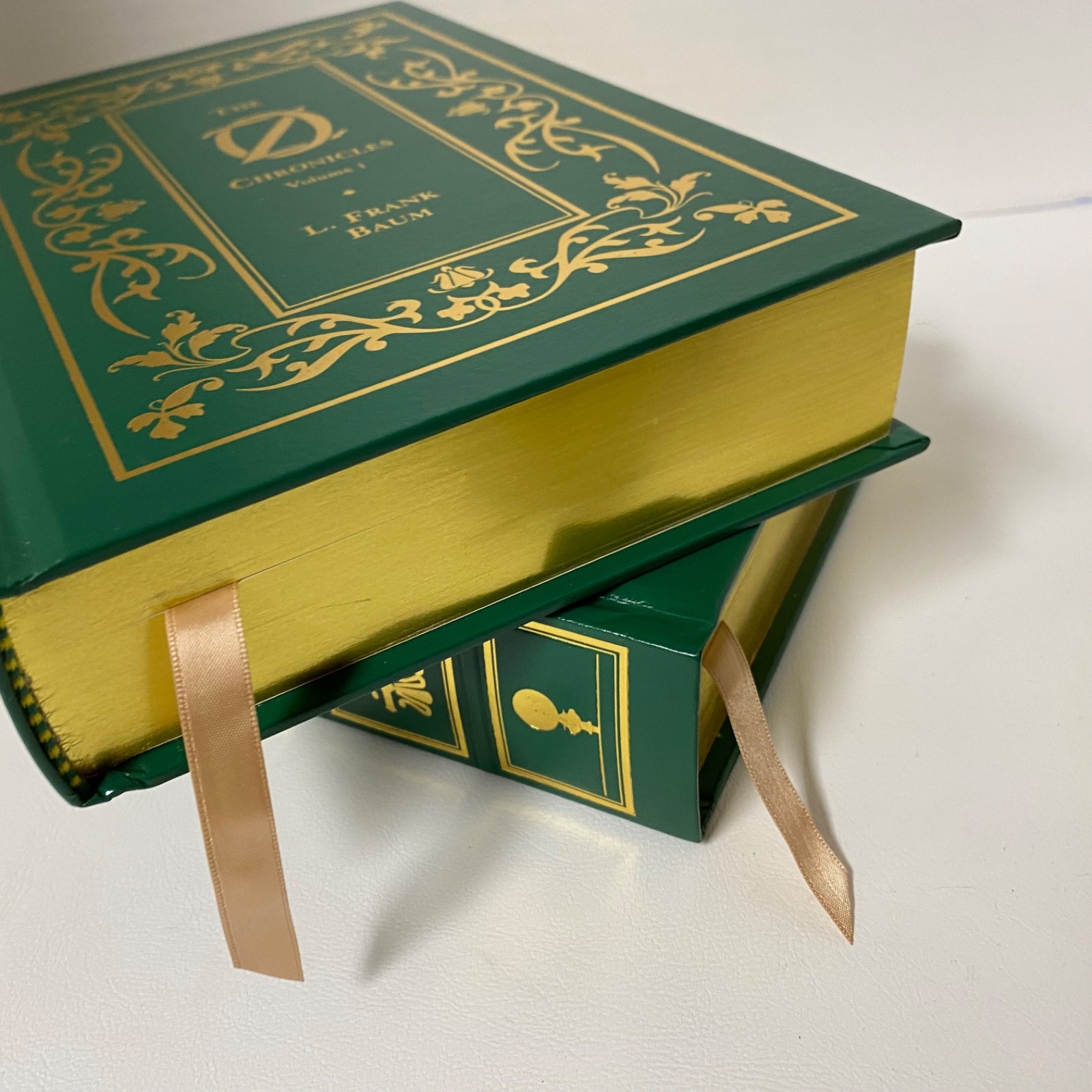 OZ CHRONICLES •• L. FRANK BAUM • VOL 1 & 2 • LEATHER GIFT ED Wizard of Oz 2003