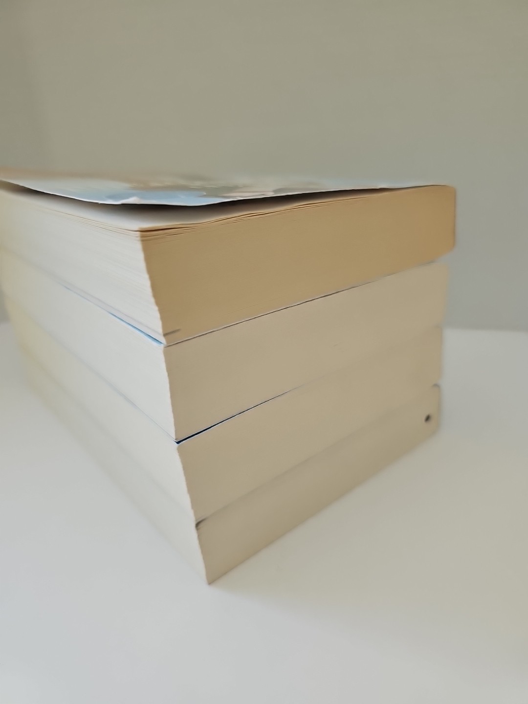 Elin Hilderbrand Lot Of 4 Books