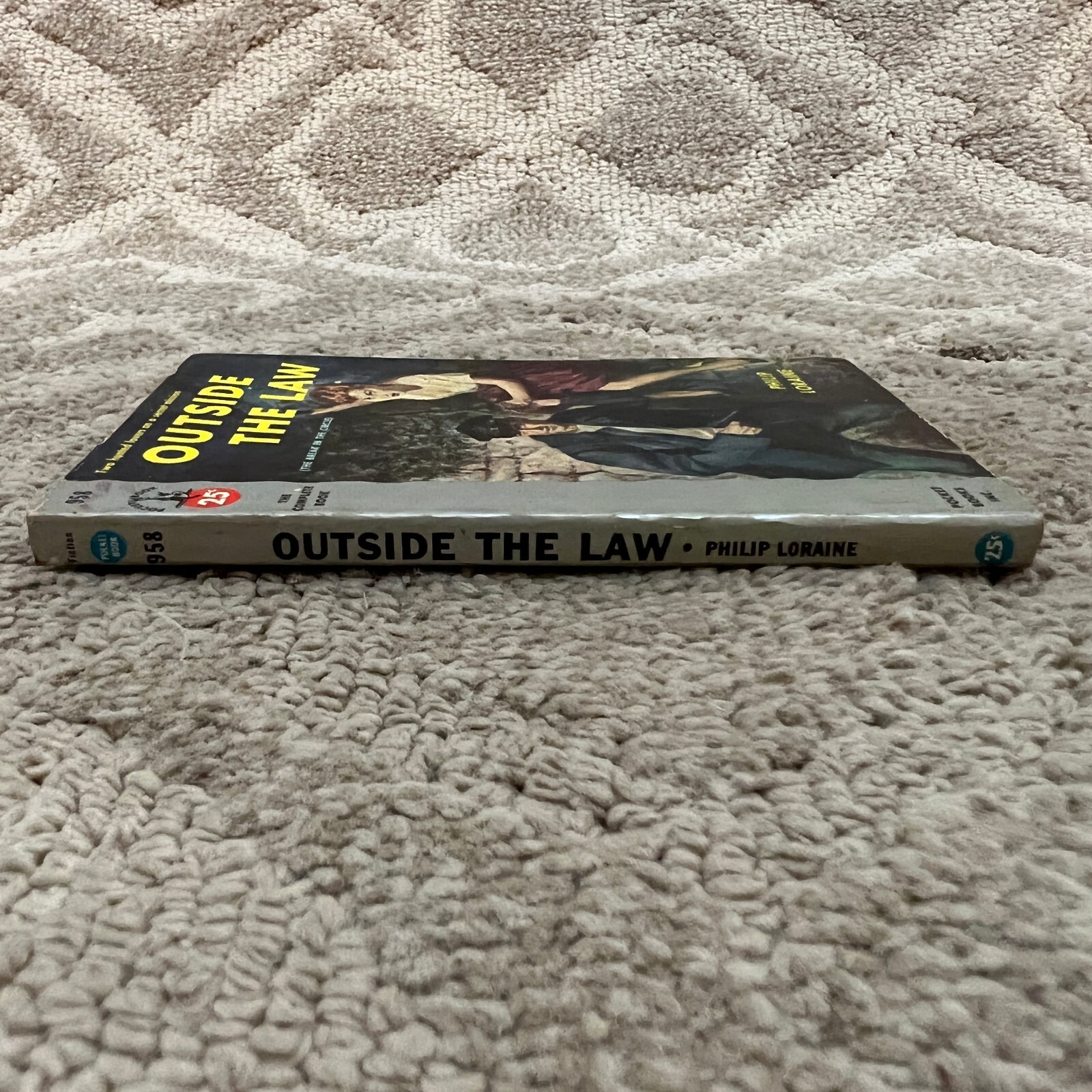 Outside the Law Mystery Paperback book by Philip Loraine from Pocket Book 1962