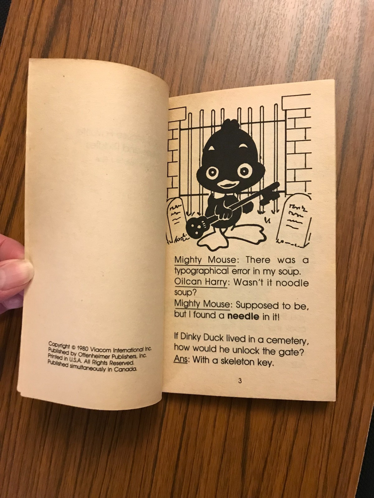MIGHTY MOUSE Favorite Jokes & Riddles 1980 w/Deputy Dawg, Heckle, Jeckle $1.25