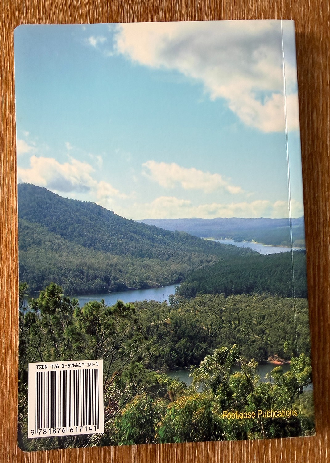 Tropical Walking Tracks of North Queensland – Used