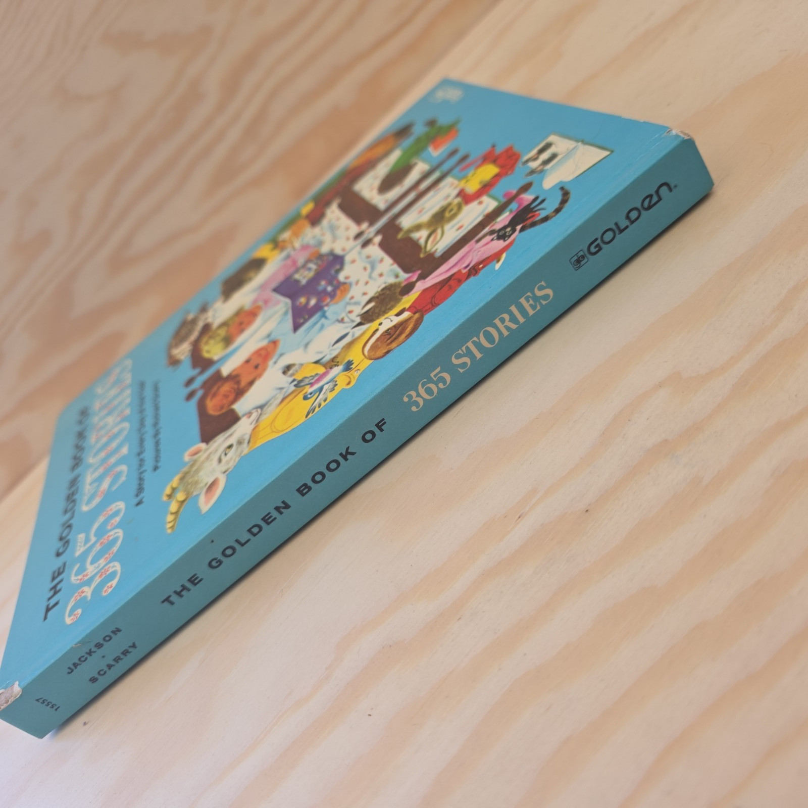 The Golden Book of 365 Stories Kathryn Jackson Golden Press Book Hardcover 1978