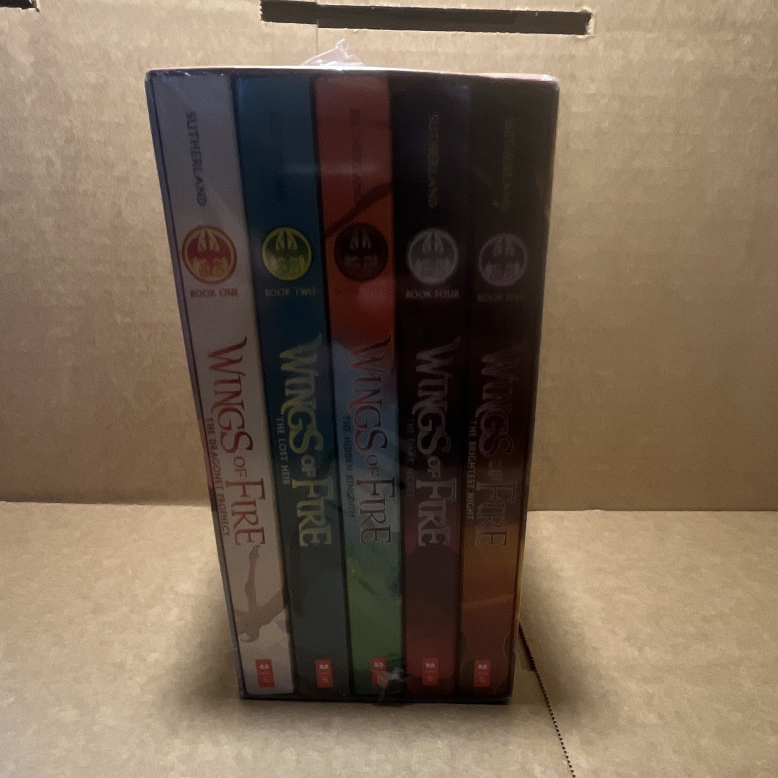 Tui T. Sutherland Wings of Fire 5-Book Box Set English Scholastic Dragons