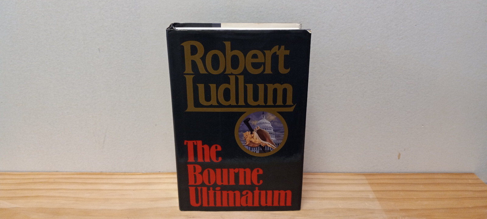 Robert Ludlum 1st EdThe Bourne Identity,The Parsifal Mosaic,The Bourne Ultimatum