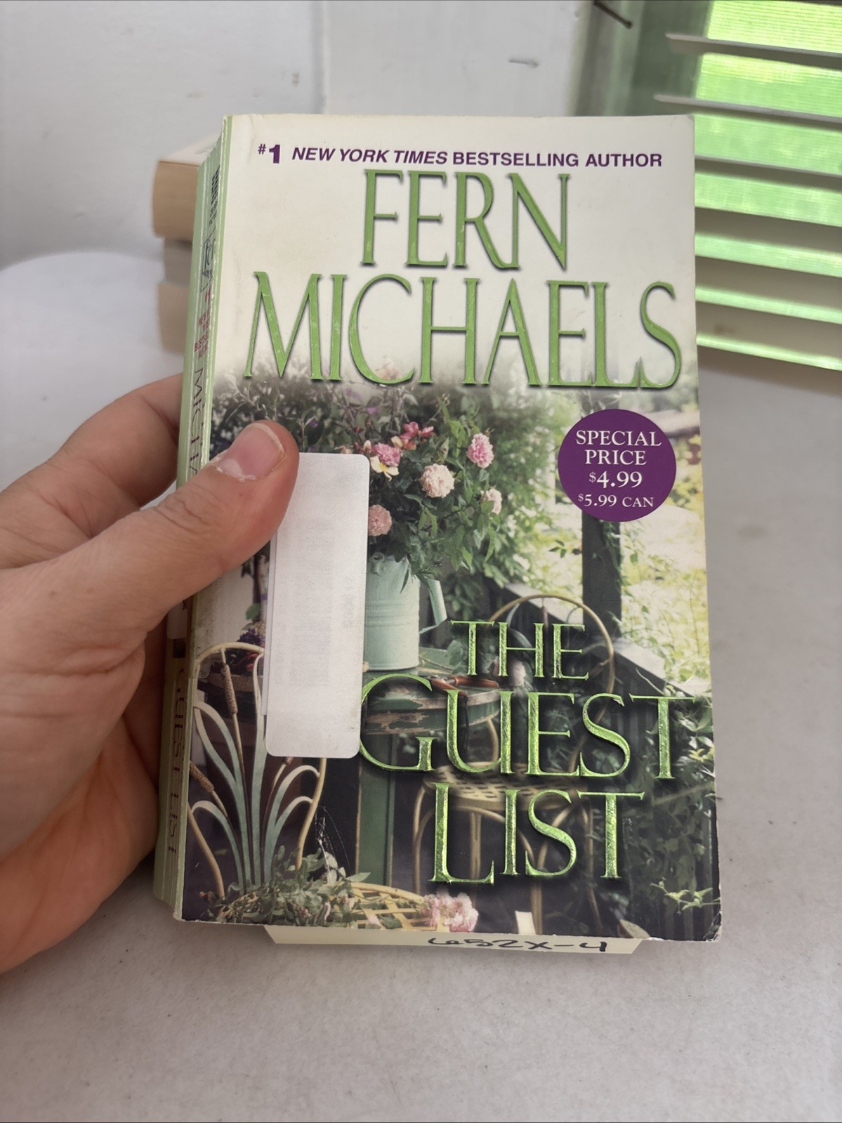 Lot of 10 – Fern Michaels – Mass Paperback Books – FREE SHIPPING