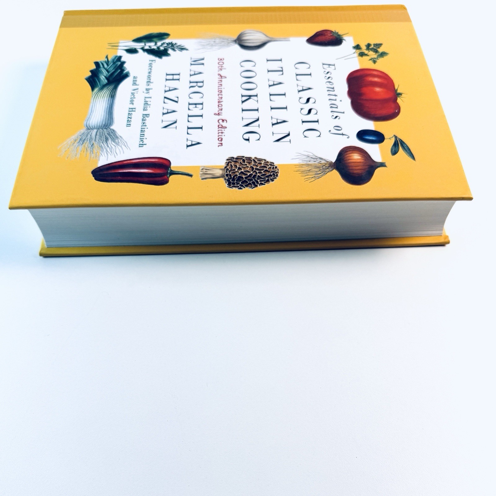 Essentials of Classic Italian Cooking 30th Anniversary Marcella Hazan HC