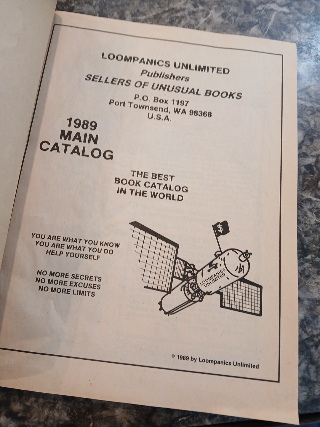 ROBERT ANTON WILSON Two articles in LOOMPANICS Unlimited book catalog 1989 VG