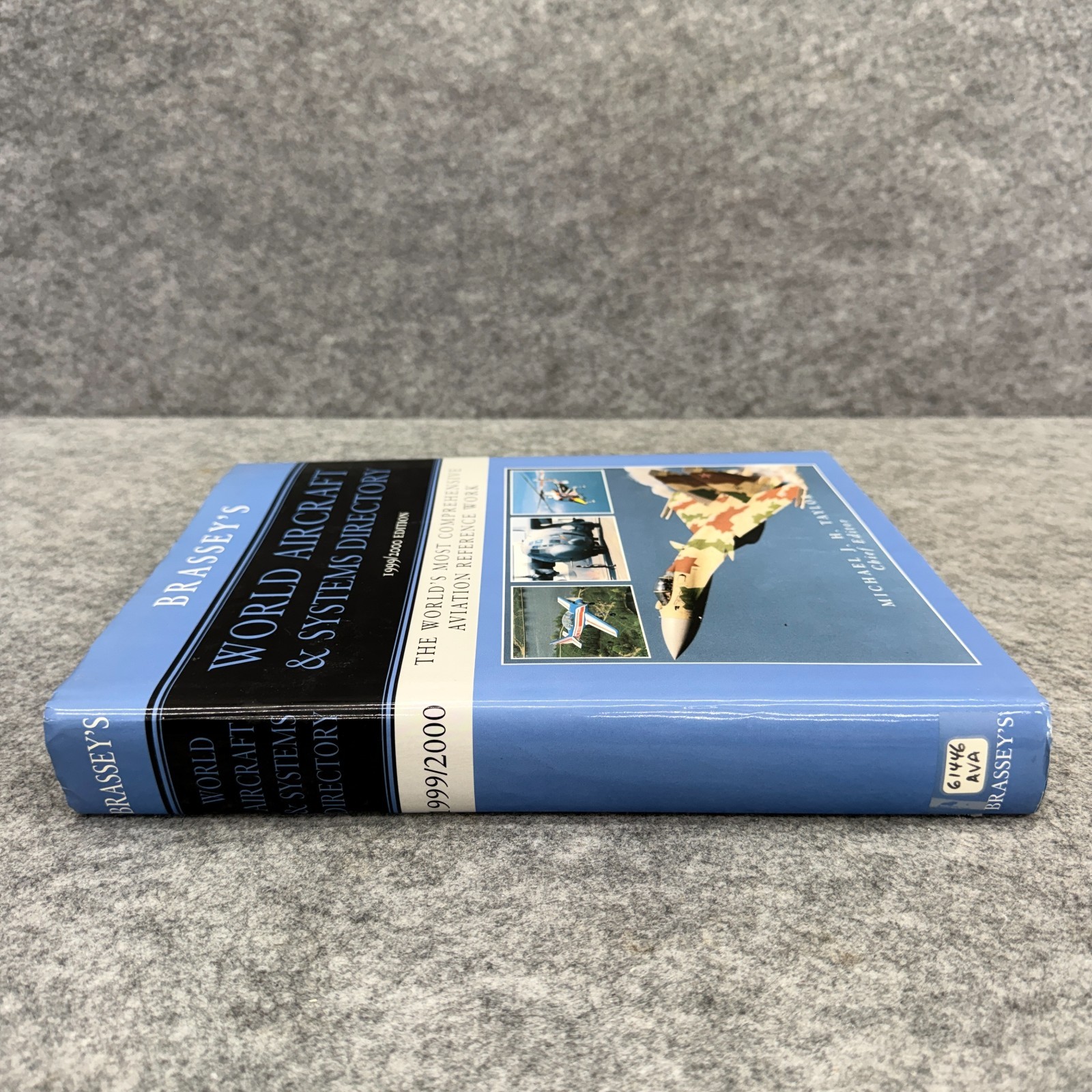 Brassey’s World Aircraft & Systems Directory 1999/2000 Edition Michael Taylor HC