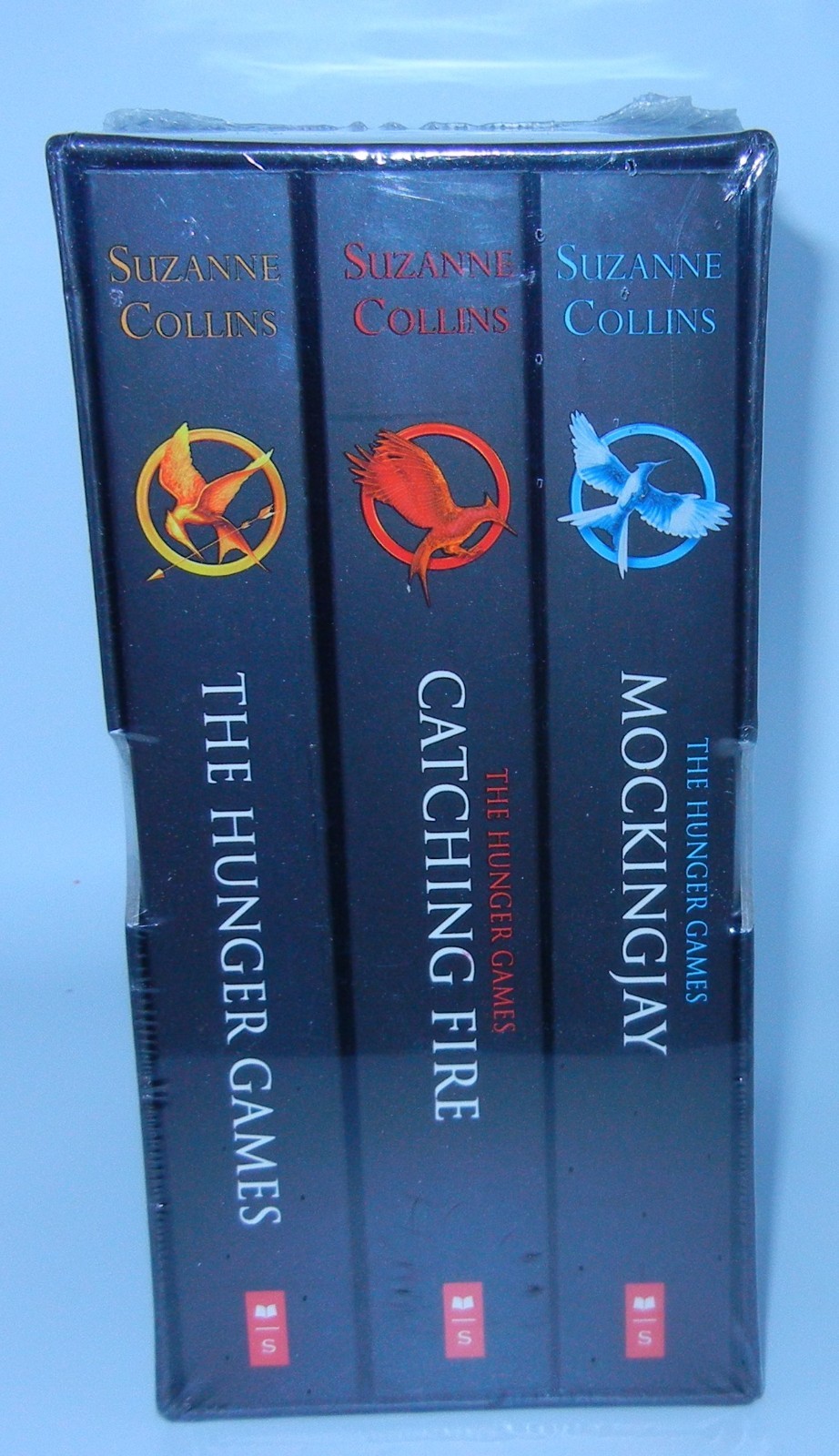 2013 Hunger Games Trilogy Sealed Gift Box Set – Scholastic Teen Reader-Paperback