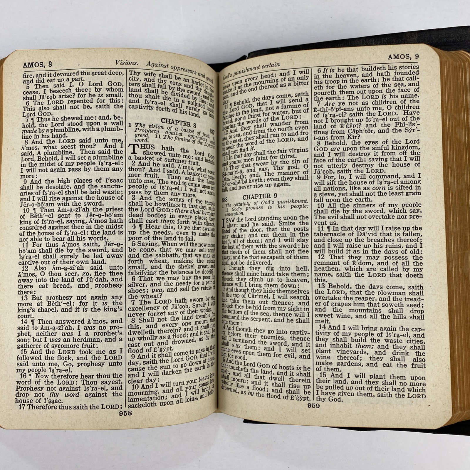 The Holy Bible King James Version Self-Pronouncing 1940s National Bible Press