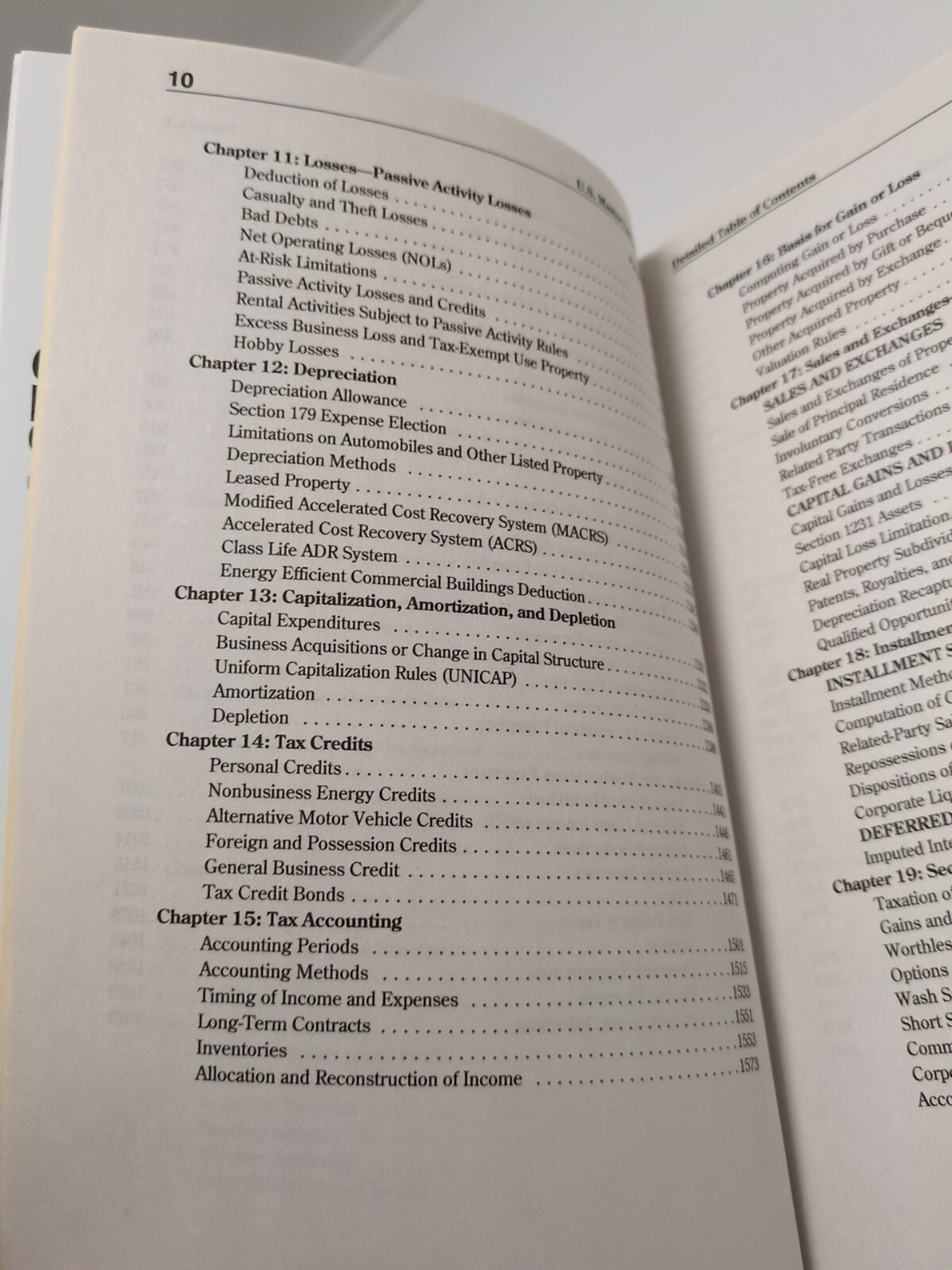 US Master Tax Guide 2023 106th Edition CCH Publications Wolters Kluwer CPA Law