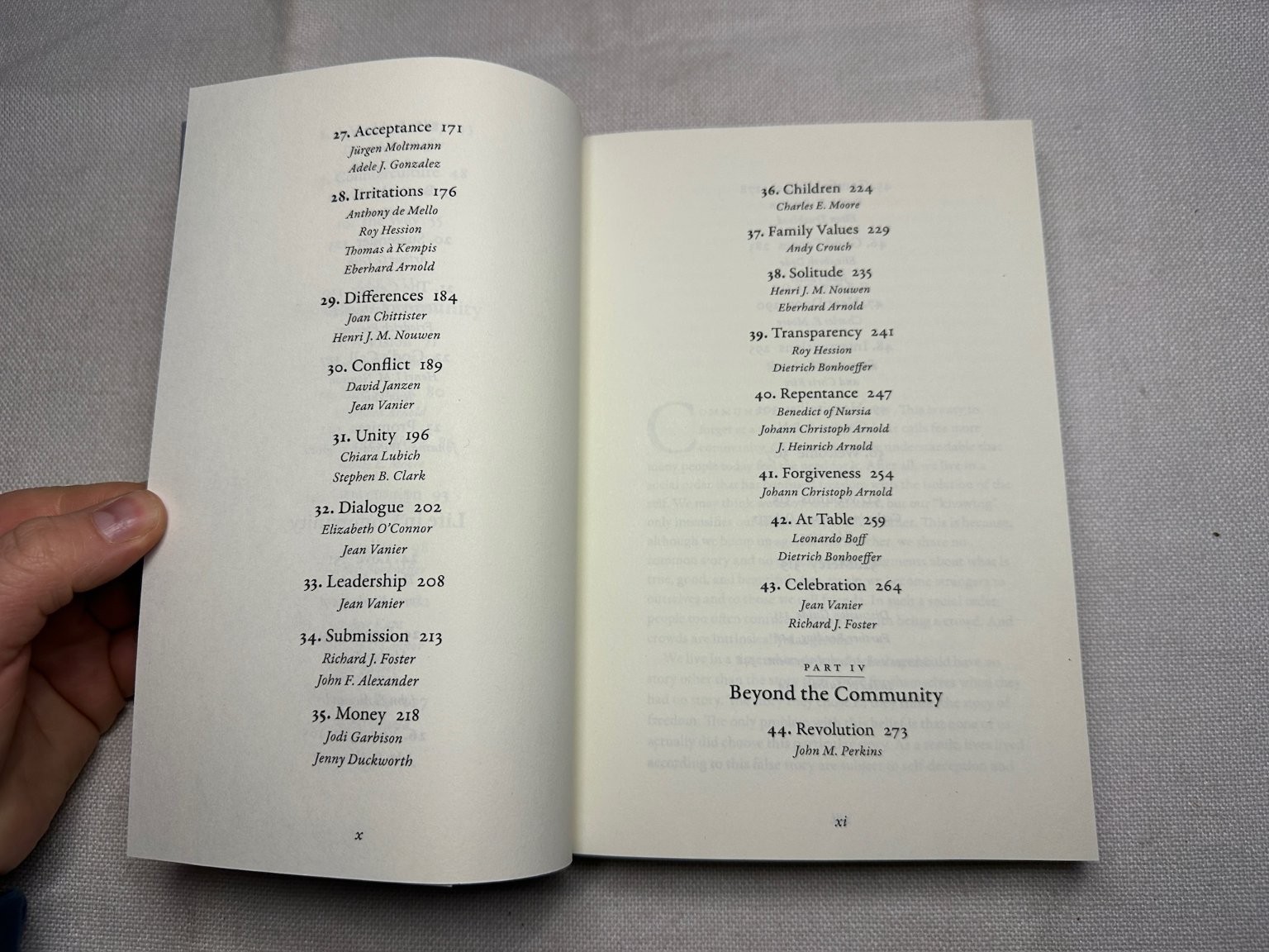 Called to Community Charles E. Moore 2016 Bonhoeffer Merton Plough Publishing