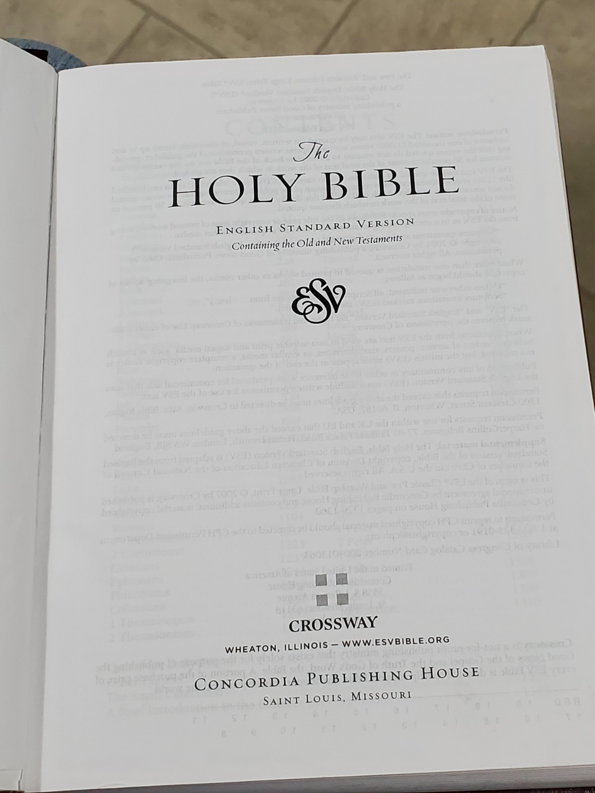 Bible ESV English Standard Version Crossway Large Print 2011 Brown Hardcover
