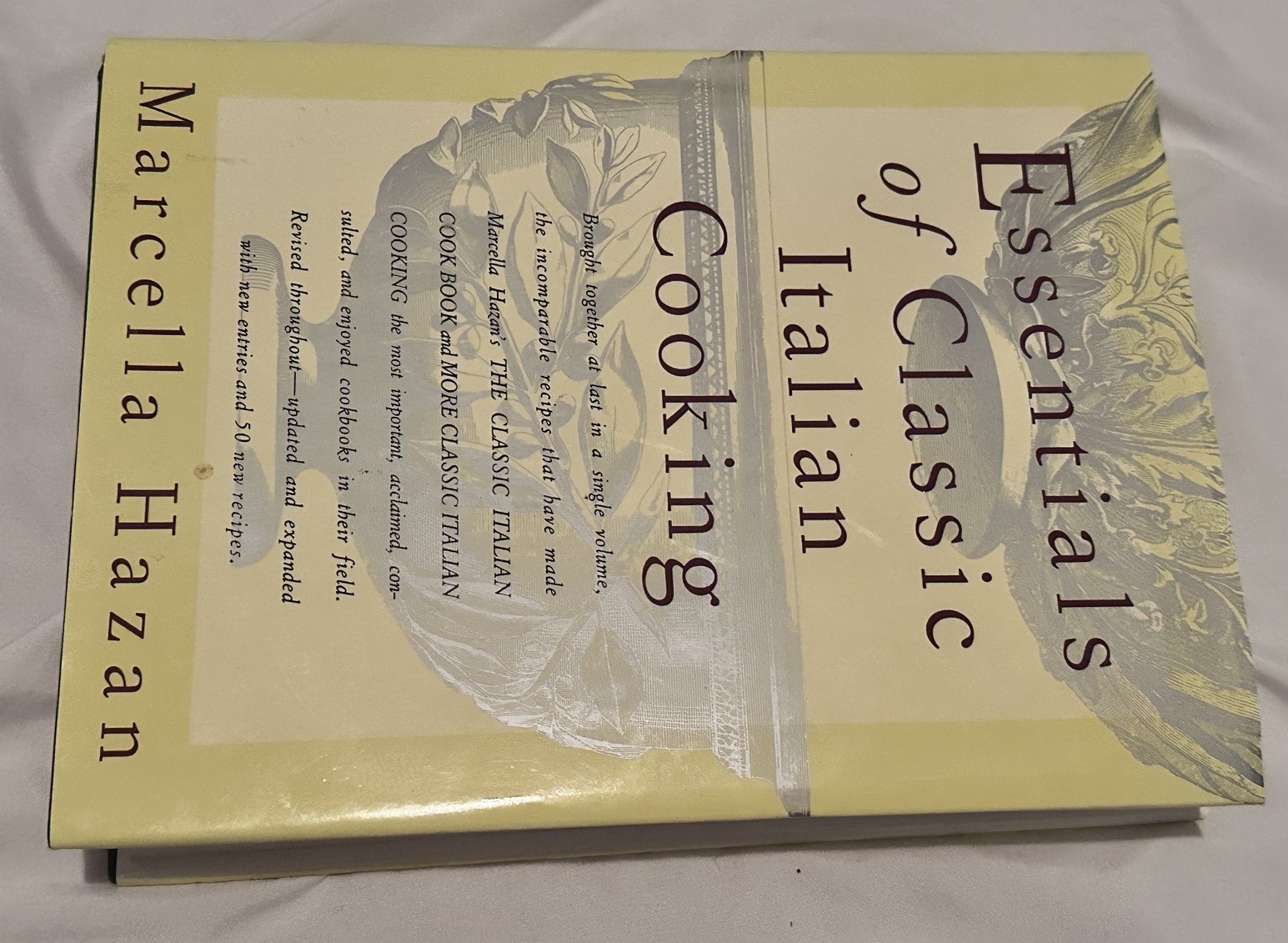 Essentials of Classic Italian Cooking : A Cookbook by Marcella Hazan ,hardcover