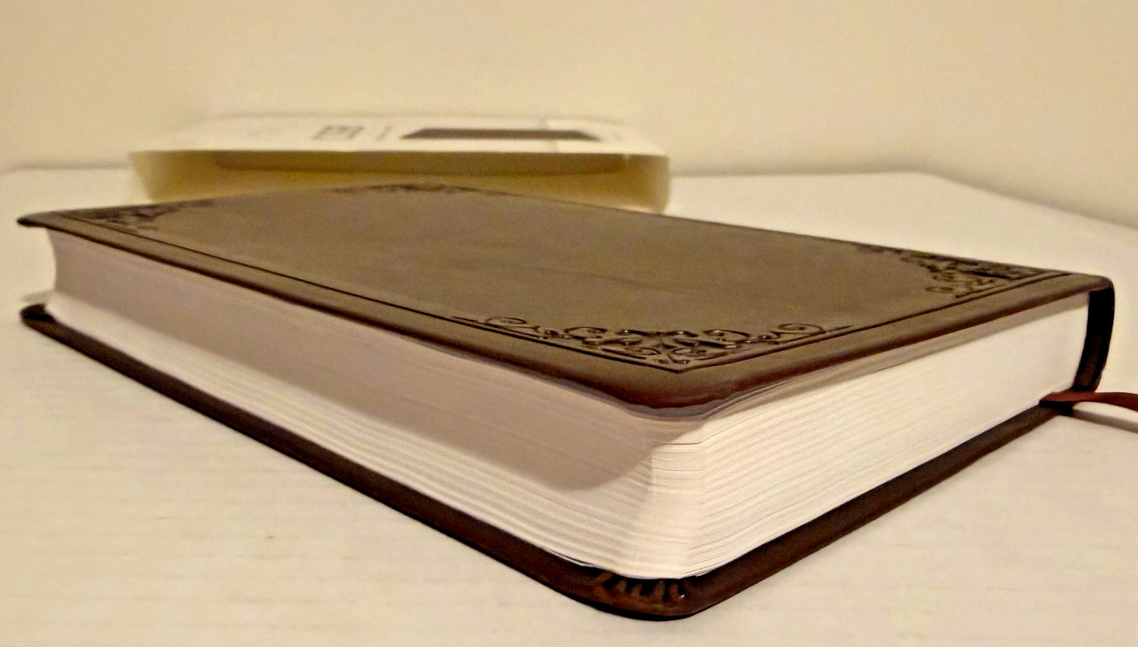 Christian Standard Bible Thinline Value Edition Brown LeatherTouch Holman NEW