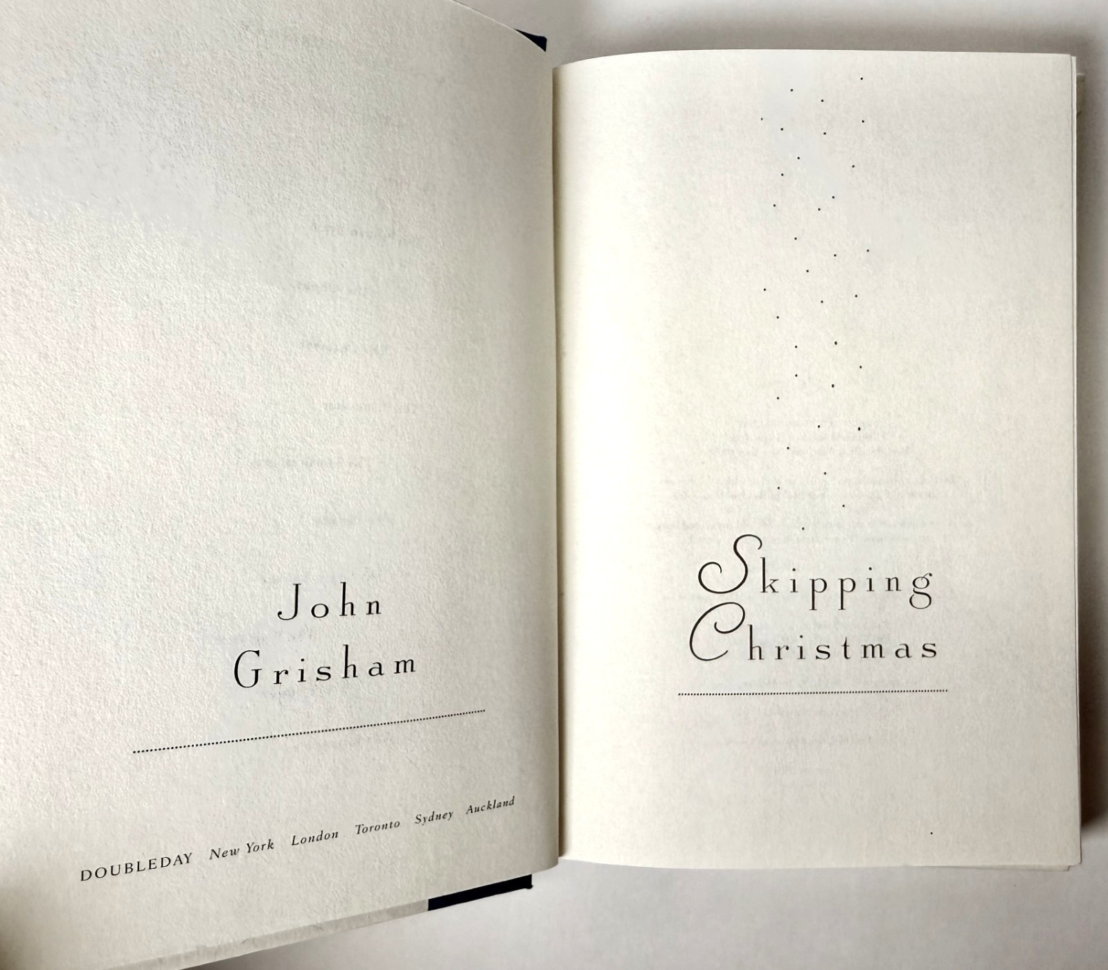 Skipping Christmas SIGNED by John Grisham 2001 1st ed 1st print Mylar, Near fine