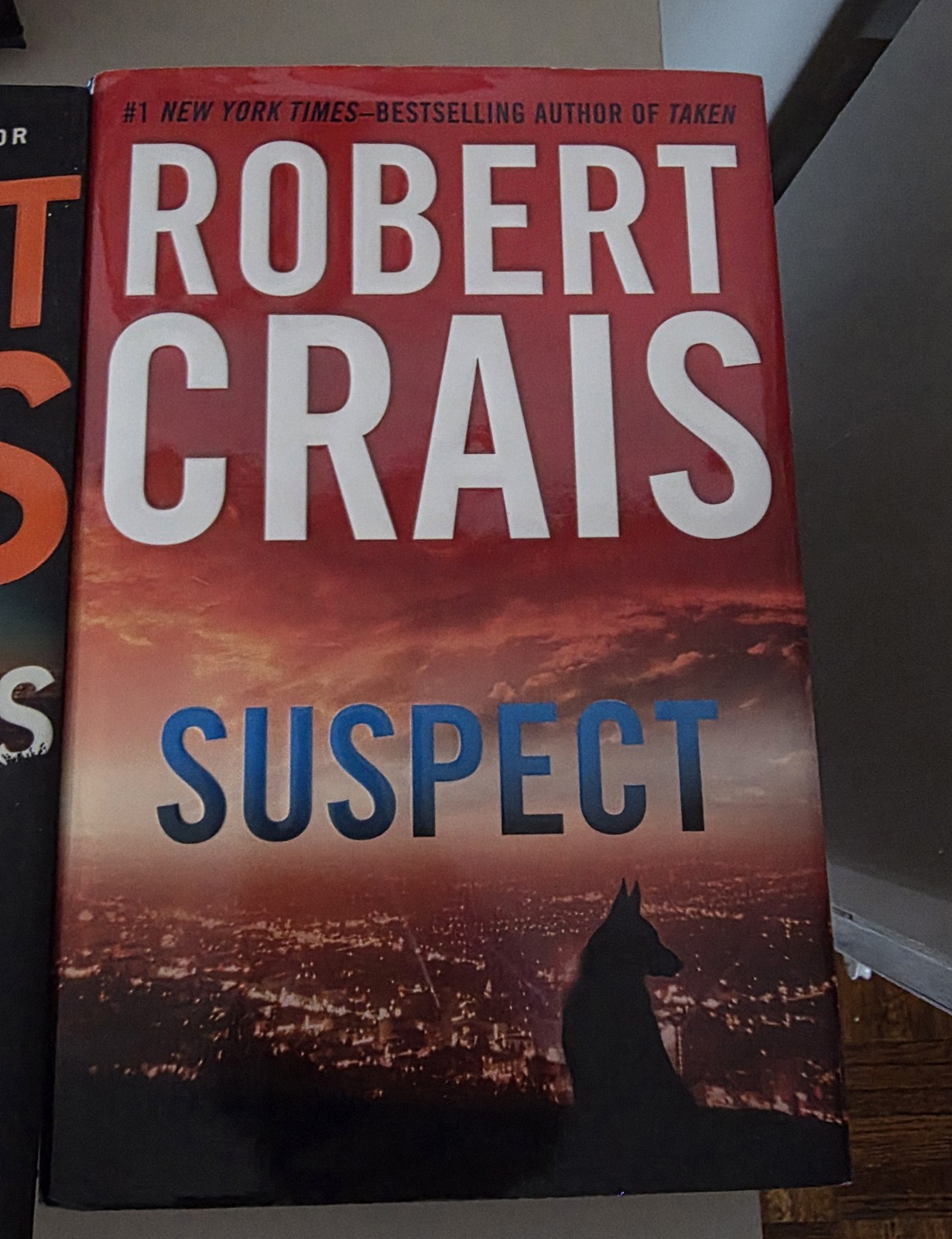 4 Robert Crais Hardcovers Elvis Cole & Joe Pike +