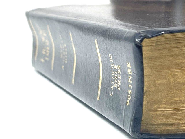 1991 Holy Bible NAB Catholic Bible Press 9053NBK