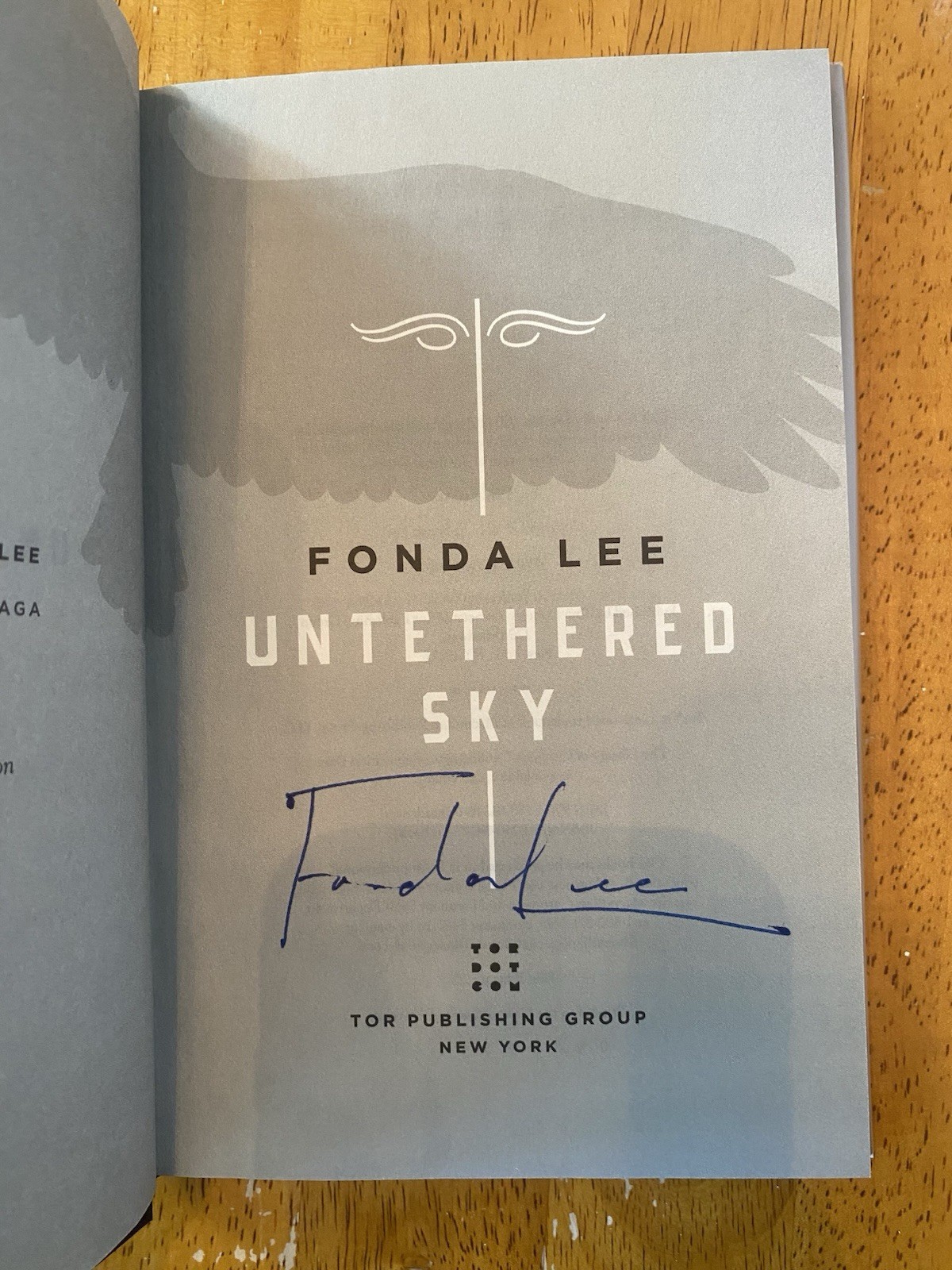 Untethered Sky By Fonda Lee SIGNED Hardcover 1st Edition, 1st Print