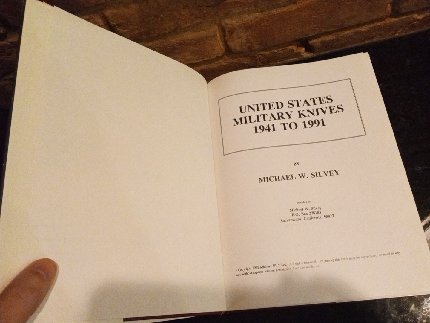 SIGNED First Edition- United States Military Knives 1941–1991 by Silvey HC DJ