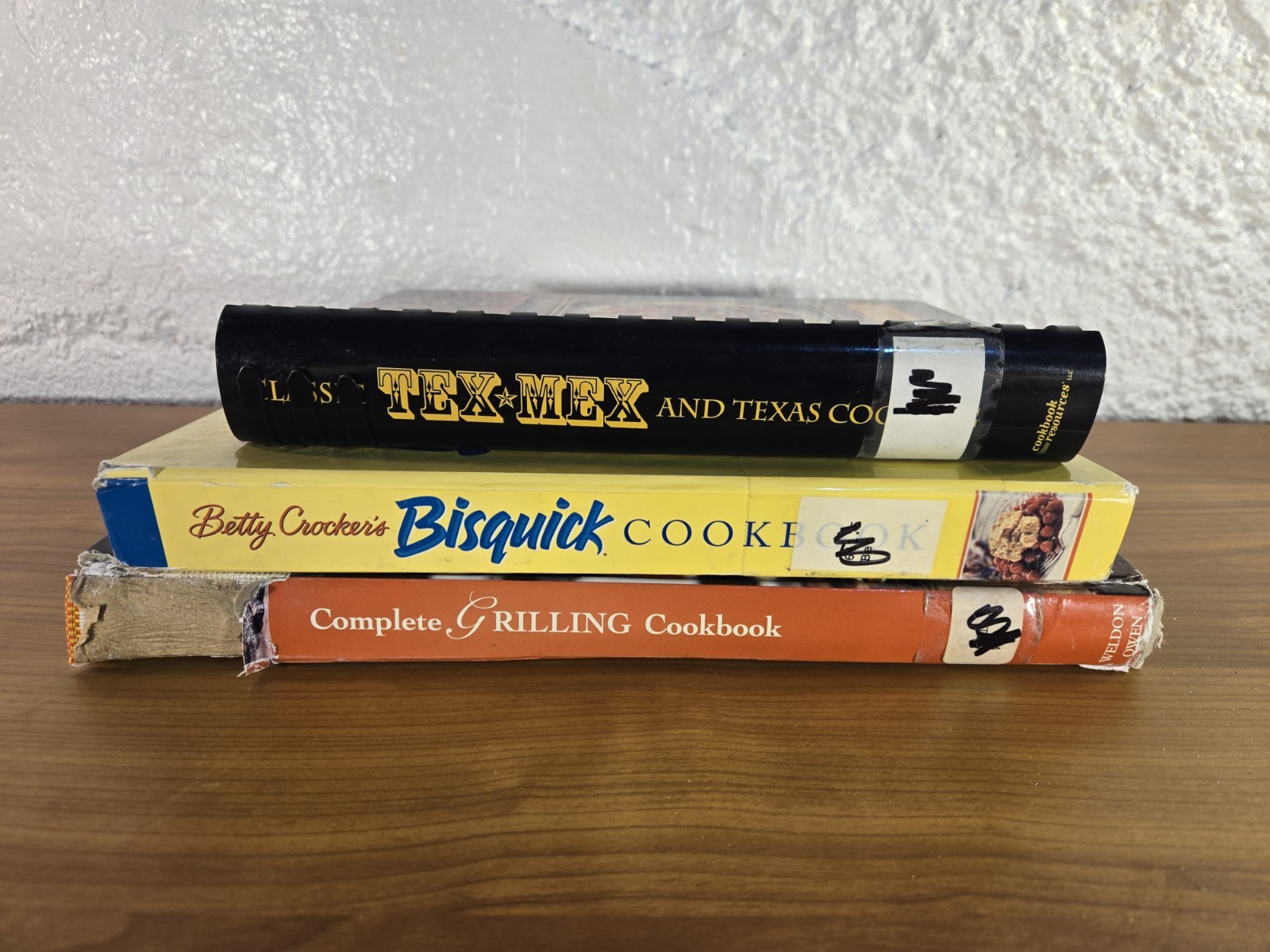 Lot Of 3 Vintage Cookbooks Betty Crocker Bisquick, Williams Sonoma, 1990s/2000s