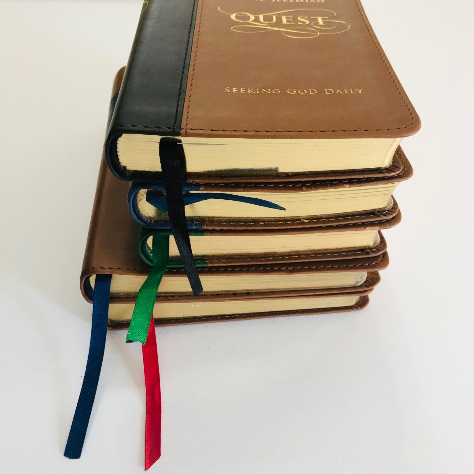 5 David Jeremiah faux Leather Devotional Books 2012 – 2016 Quest, Destiny, Hope