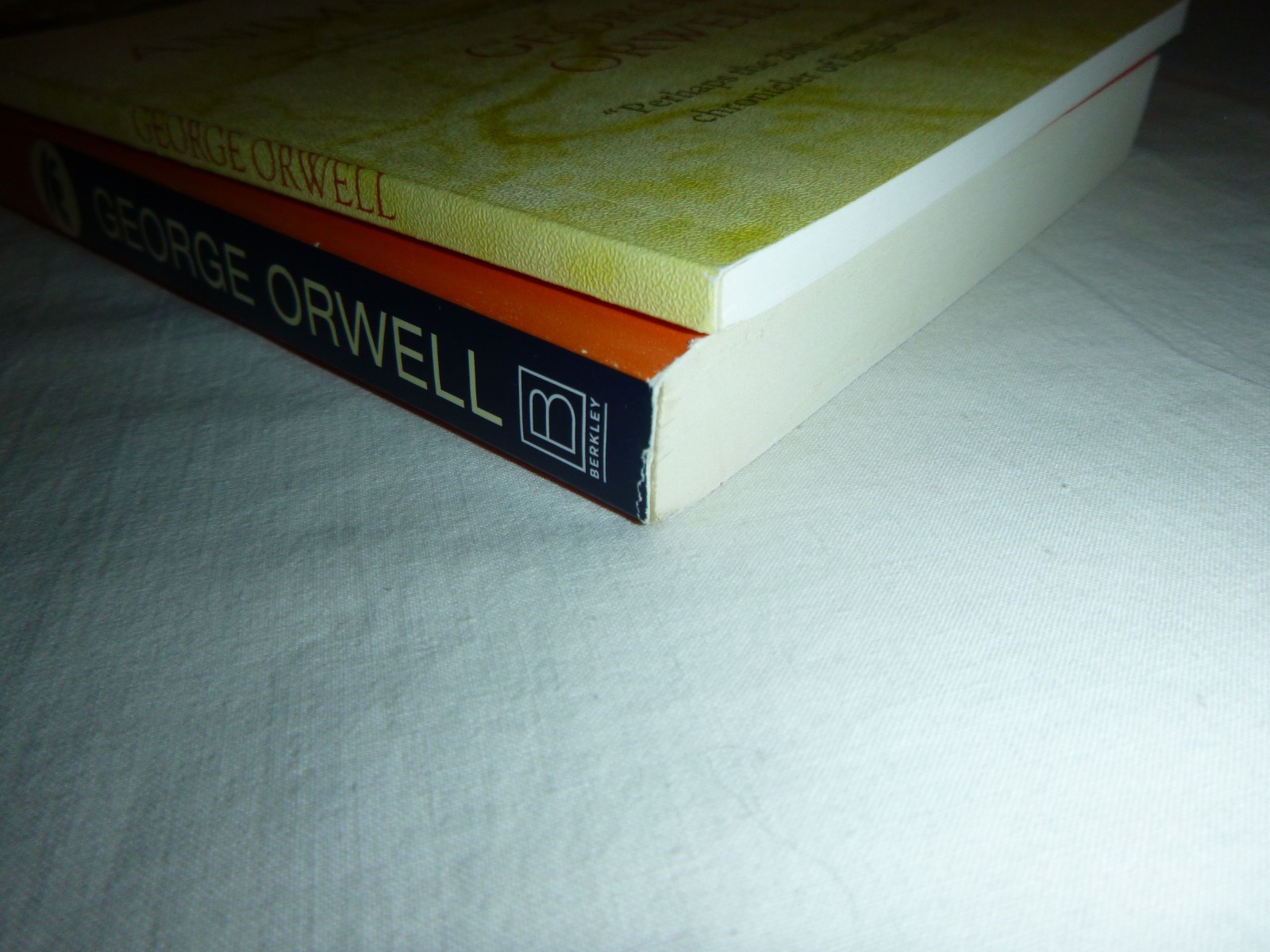 Lot of 2 Softcover Books by George Orwell – 1984 – Animal Farm : Like-New