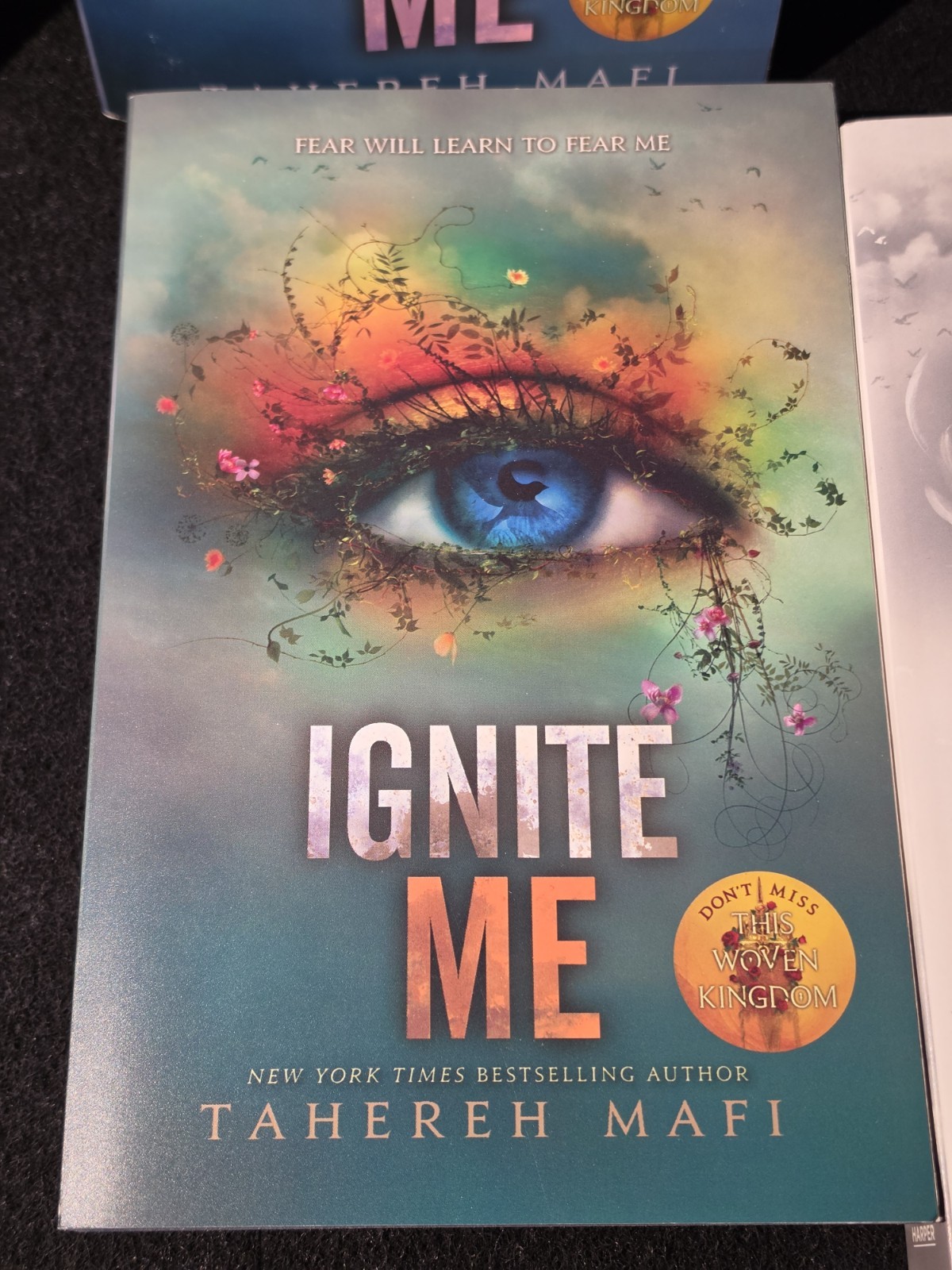 4 Shatter Me Books Out Of The Series Shatter Me – TAHEREH MAFI – Nice Copies