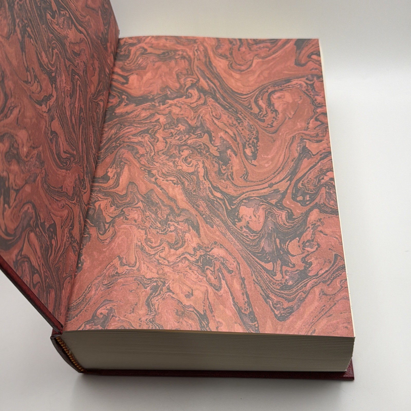 J.R.R. Tolkien The Lord of The Rings Collector’s Edition Hardcover w/ Slipcase