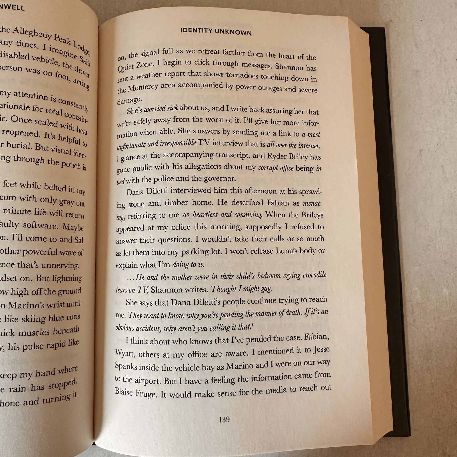 Identity Unknown Kay Scarpetta Hardcover By Cornwell Patricia Hardcover