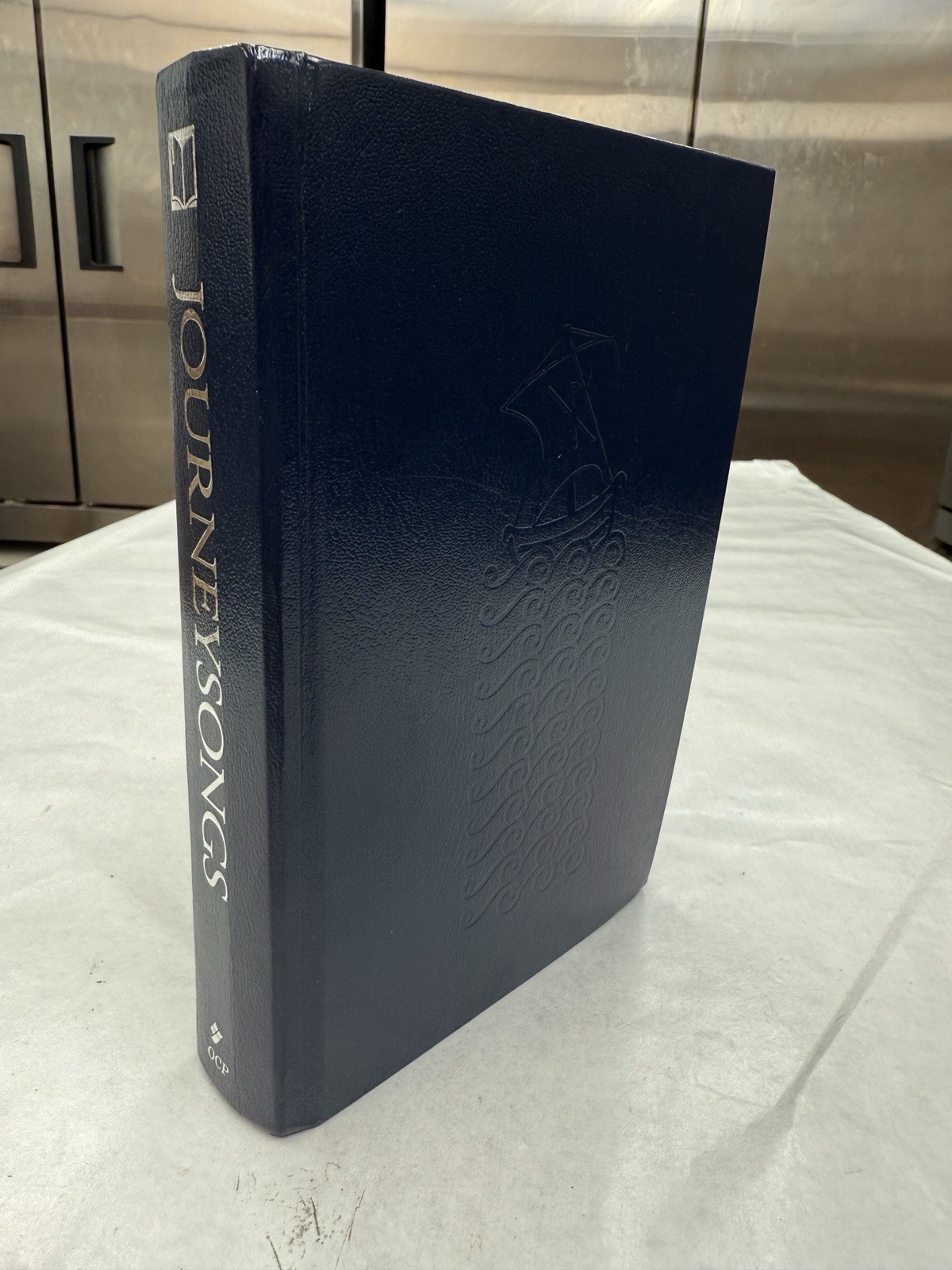 Journeysongs Hymnal Oregon Catholic Press OCP Publications 2003 HC