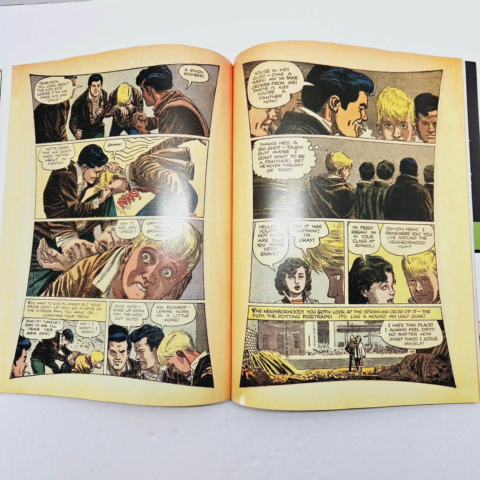 The Comics Journal Issue 262 Aug/Sept 2004 Alex Toth Focus Fantagraphics