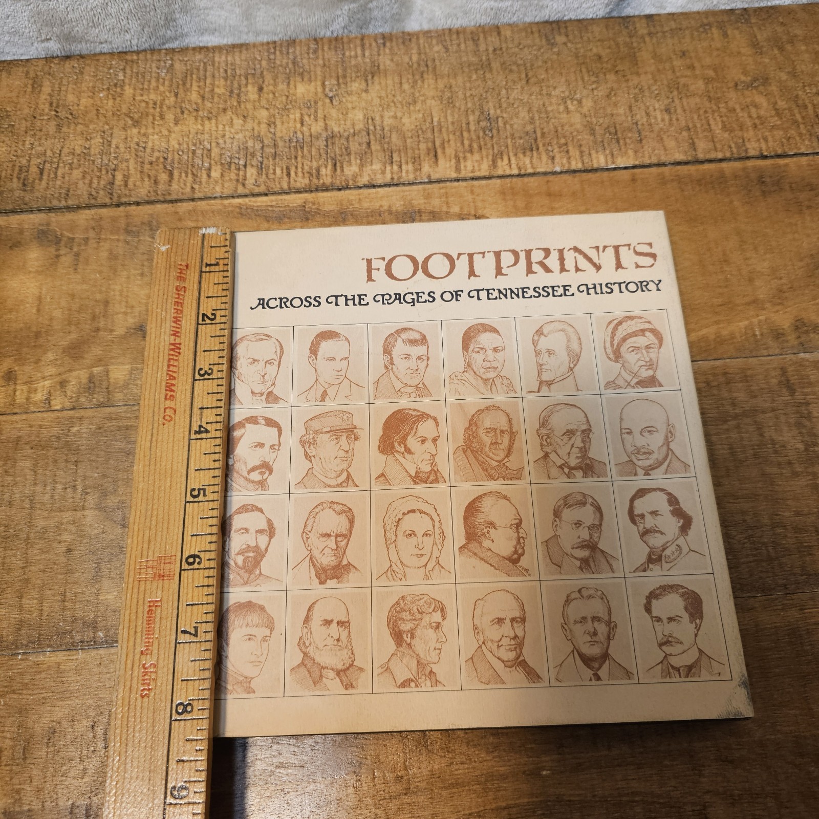 1976 Footprints Across The Pages of Tennessee History 24 Famous People HC