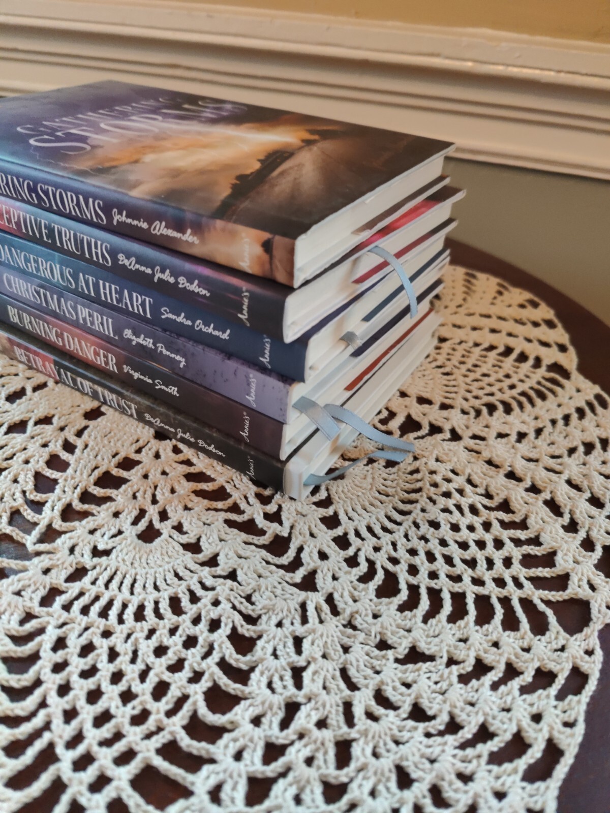 Annie’s Sweet Intrigue Lot 6 Hardcover Books ~ #1-4, 6,8 ~ Mystery COZY FICTION